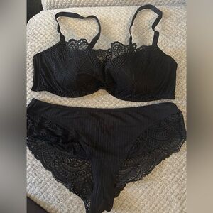 Black lace bra and panty matching set